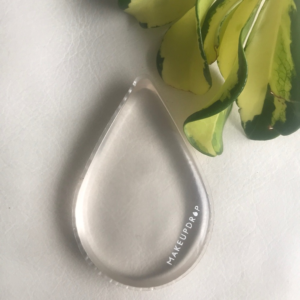 Makeup Drop Silicone Applicator